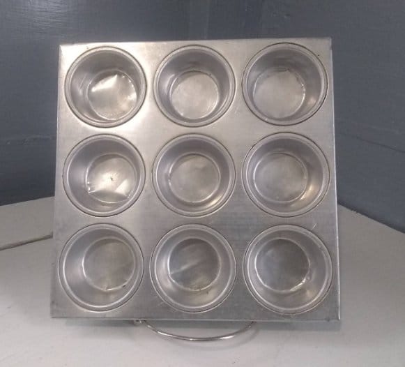 9 Cavity Cupcake Tray
